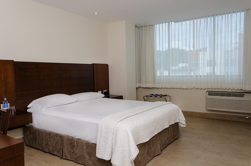 Hotel Marcelius Guayaquil Exteriör bild